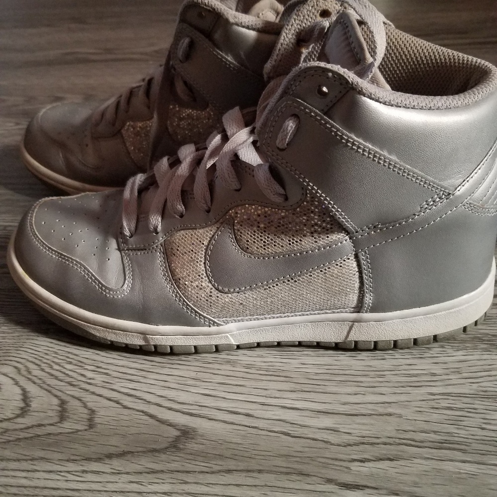 Nike size 9 Athletic dance shoes